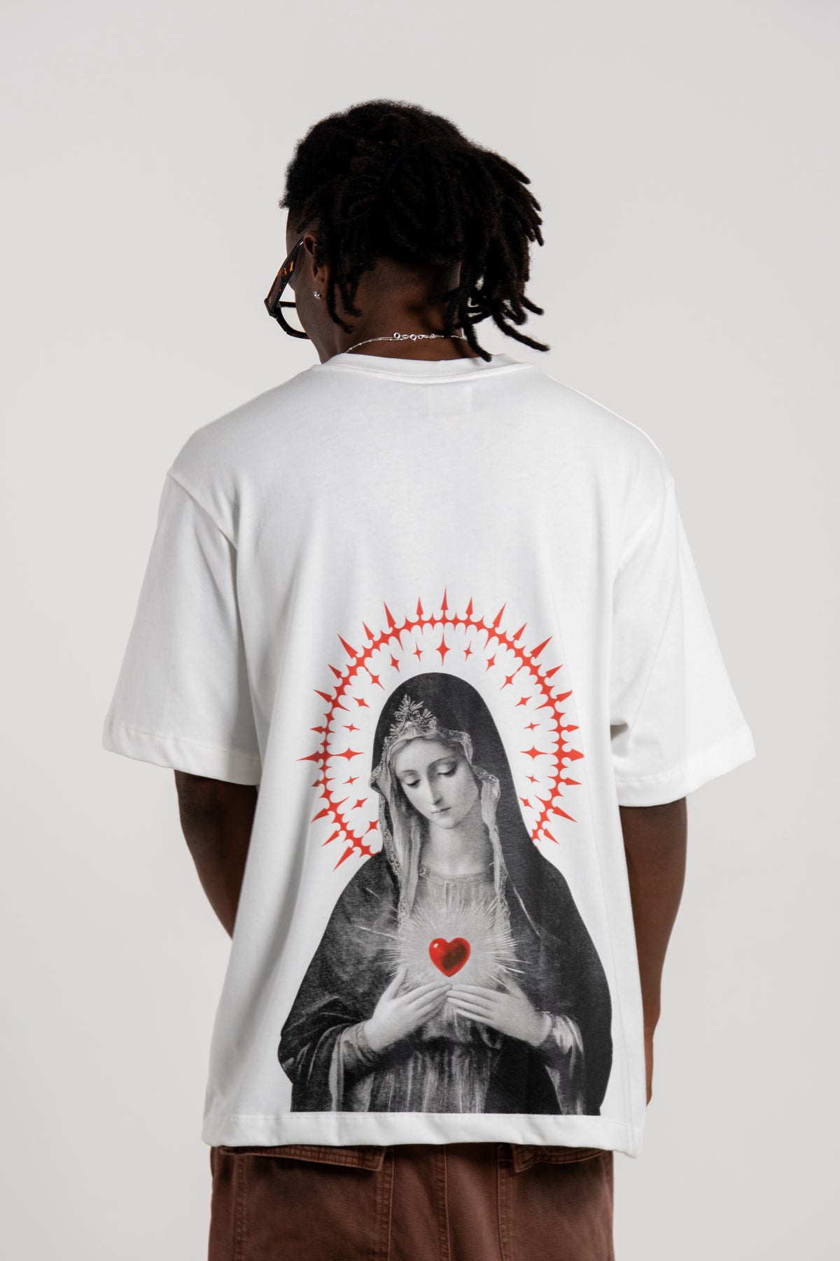 Camiseta oversized Holy Mary 100% algodão - Plenty Store